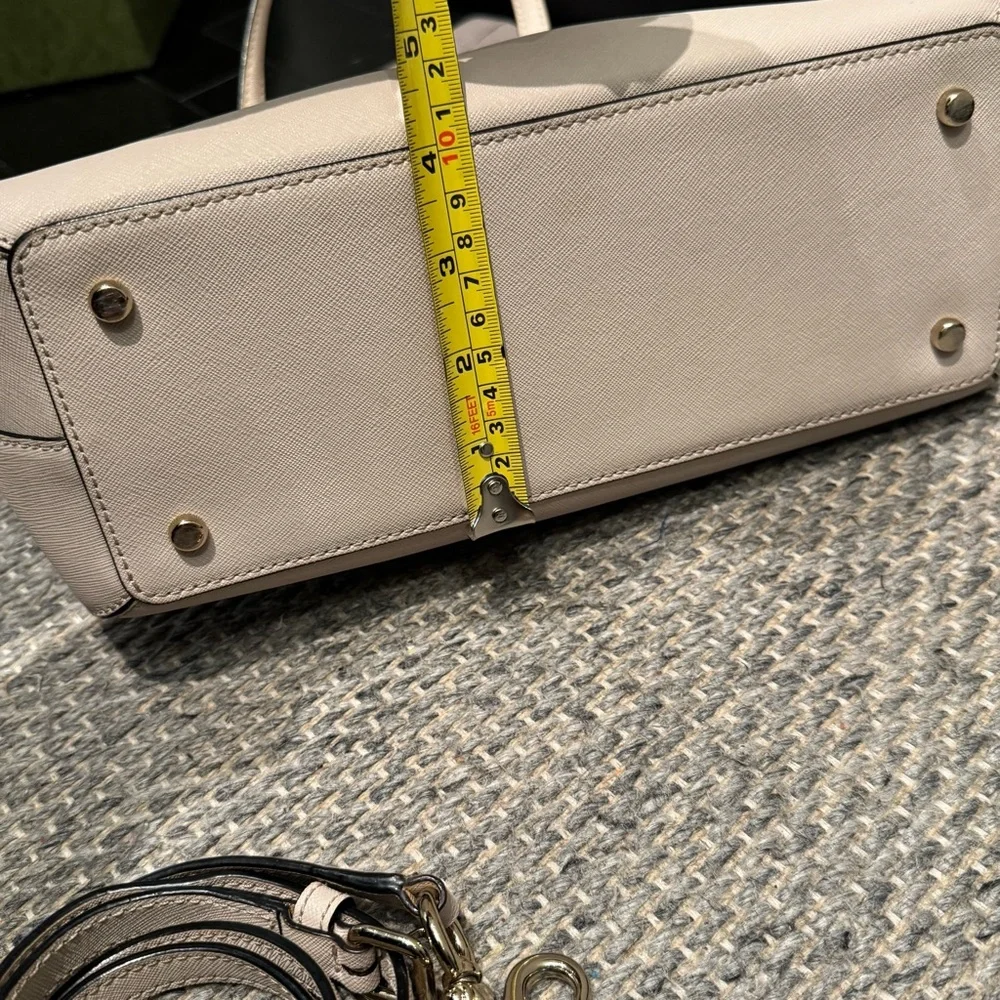 Kate Spade - Cedar Street Maise Satchel Gray Tote Bag with Structured Design - Picture 8 of 14